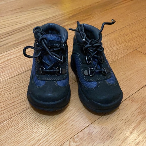 Toddler Timberland Boots - Picture 2 of 5